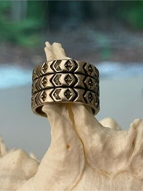 House of Harlow Stackable Chevron Pattern Silver Band Ring
